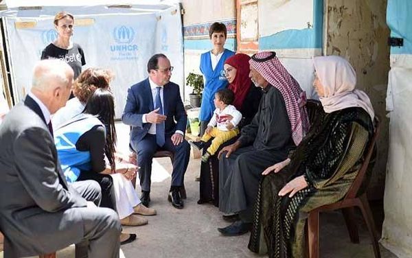 زيارة هولاند مثمرة