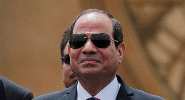 الحكومة المصرية تحسم الجدل بعد أنباء  عن تسريح ملايين الموظفين