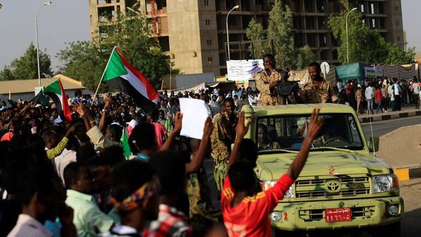 "رايتس ووتش" و"العفو الدولية" تدعوان الجيش السوداني للإفراج عن المعتقلين