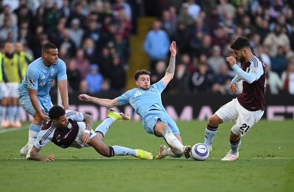 البطولات الأوروبية... استون فيلا يصعد الى المركز الثاني