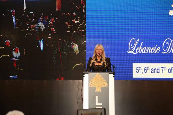 المغتربون اللبنانيون يطالبون بتشبيك العلاقات...
جمانة كيروز في مؤتمر الطاقة الإغترابية: لإقامة صندوق إغترابي