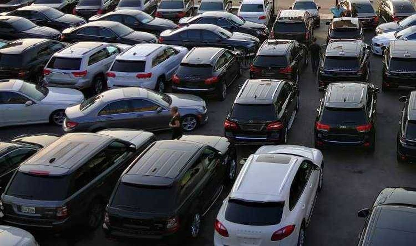 إعتصام لقطاع السيارات المستعملة على مدخل المرفأ: لتعديل شطور الجمارك