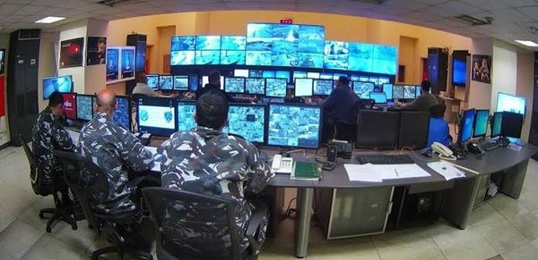 التحكم المروري: أشغال صيانة للطريق محلة كفرشيما الشويفات سبب بازدحام مروري في المحلة