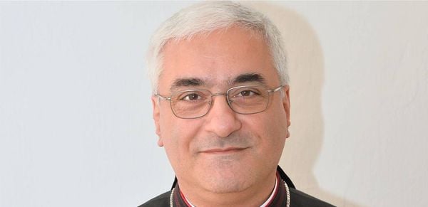 المطران عبد الساتر: ندعو إلى الكف عن التعطيل من أجل إحقاق الحق وجئنا إلى هنا للإطمئنان على ويليام نون