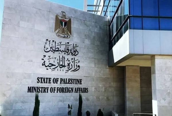 الخارجية الفلسطينية: "إسرائيل" تسرق آثار سبسطية وتسعى لطمس هويتها