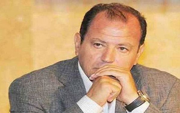 استغرب التسويق السيىء في مدينة جونية

بــــيـروتي طـــلــــب مـــن كيدانيان

دعم المهرجانات الرياضيّة بدل الغنائيّة
