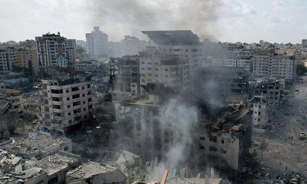 شهيد وجرحى في غارة على النصيرات واقتحامات واسعة للأقصى