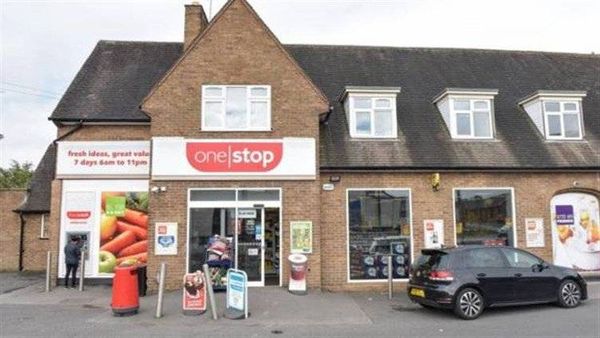 سرقا سيارة.. وبعد ثوان فقط اكتشفا مفاجأة في المقعد الخلفي!
