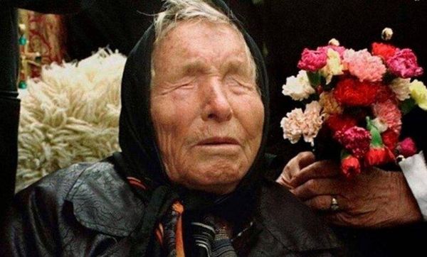 بعد الصاروخ الصيني.. ماذا بقي من توقعات العرافة بابا فانغا لعام 2021؟