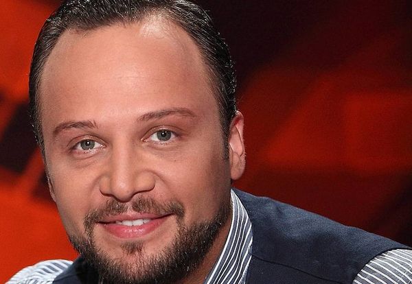 بالصور- مكسيم خليل يفجر مفاجأة