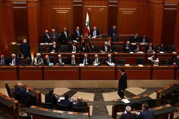 حكومة الرئيس سلام تنال الثقة للمرة الثالثة بـ٦٨ صوتا و١٢ لا ثقة و٢ امتناع