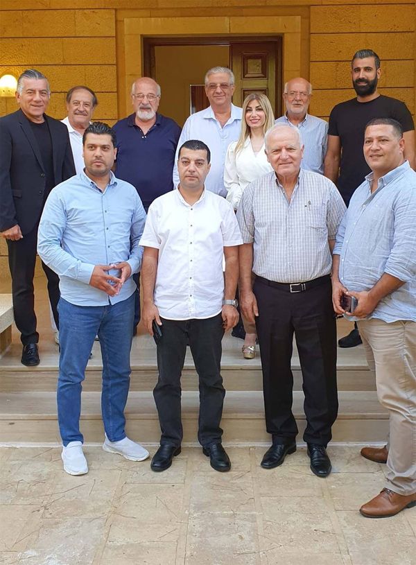جلسة حوار مع نجاد عصام فارس... وهموم لبنان وشعبه الطبق الوحيد