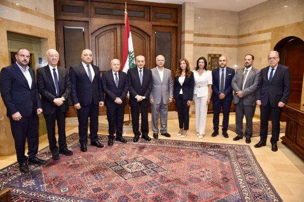 بري عرض الأوضاع مع زوّاره<br />
حيدر: أنجزنا مسح الأضرار تمهيداً لإعادة الإعمار