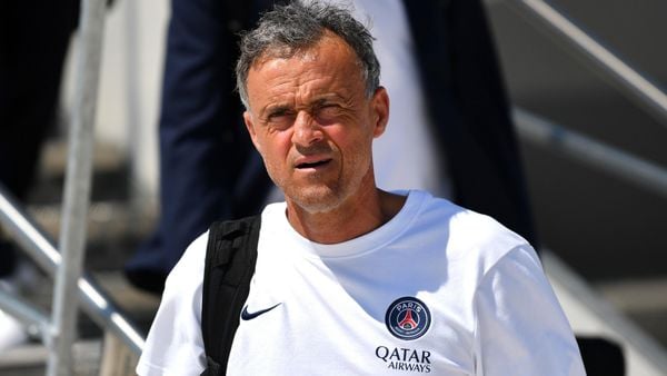 لويس إنريكي يعلن قائمة باريس سان جيرمان لمواجهة ليل