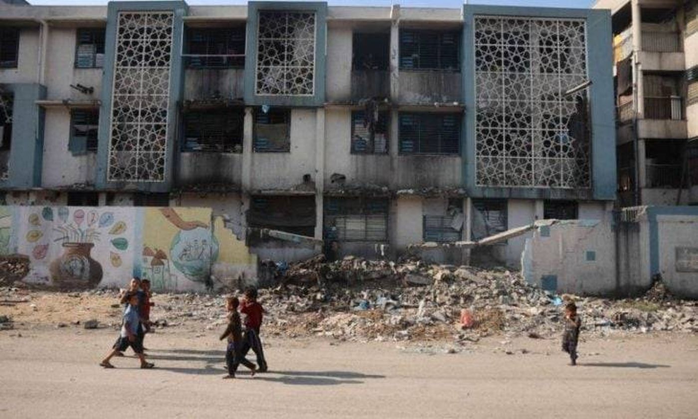 بعد عامين ونصف من الحرب.. دخول أدوات تعليمية إلى غزة لأول مرة