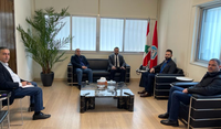 جنبلاط بحث وأبو حيدر دور
الوزارة في مراقبة الاسعار وضبطها