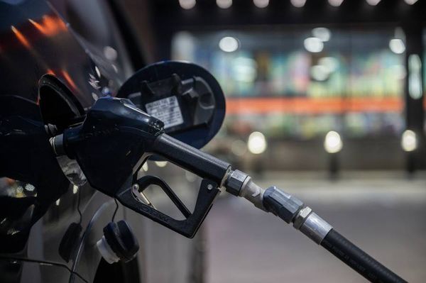 البنزين يرتفع مجددًا في أميركا.. 4.06 دولار للغالون
