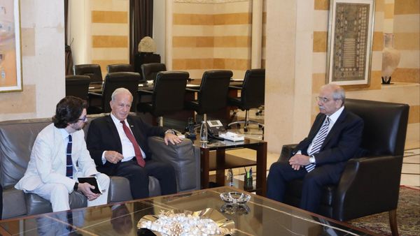 سلام للسفير الأميركي: الانسحاب الإسرائيلي من لبنان هدفنا في المفاوضات