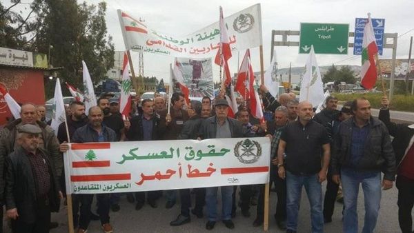 "المِنبر القانوني للدفاع عن حقوق العسكريين": لعدم
وضع أيّ قيود أو سقوف للسحوبات على المعاشات