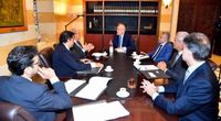 ميقاتي يجتمع مع نواب حاكم مصرف لبنان الأربعة