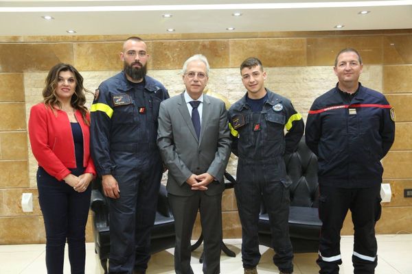 خطار سلّم إفادات إلى عناصر من الدفاع المدني
تابعوا دورة تدريبية مع مدَرِّبَيْن فرنسيين