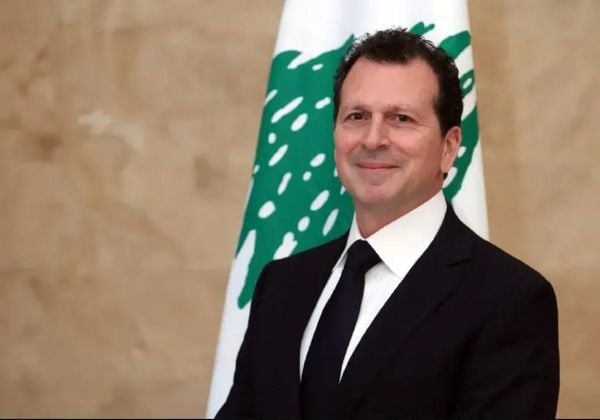 وزير الدولة لشؤون تكنولوجيا المعلومات والذكاء الاصطناعي كمال شحادة خلال الملتقى الاقتصادي اللبناني-الإماراتي: لبنان اليوم على سكة التعافي ويتقدم على ثلاثة محاور أساسية وهي بسط سلطة الدولة على كامل أراضيها والمضي في مسار الإصلاح المالي والاقتصادي وتثبيت سيادة القانون وهذه المسارات هي الأساس لجذب الاس