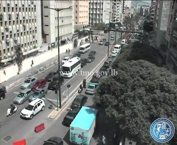حركة مرور كثيفة من كورنيش المزرعة باتجاه البربير