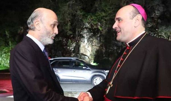 جعجع: نتمنى من قداسة البابا من أن يحشد اكبر دعم اقتصادي وانساني للبنان