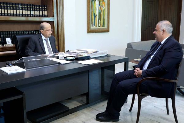 عون يستقبل محافظ مدينة بيروت
