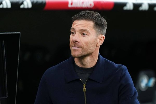 ألونسو ينتقد ريال مدريد: فريق صعب التدريب وتحقيق النجاح معه