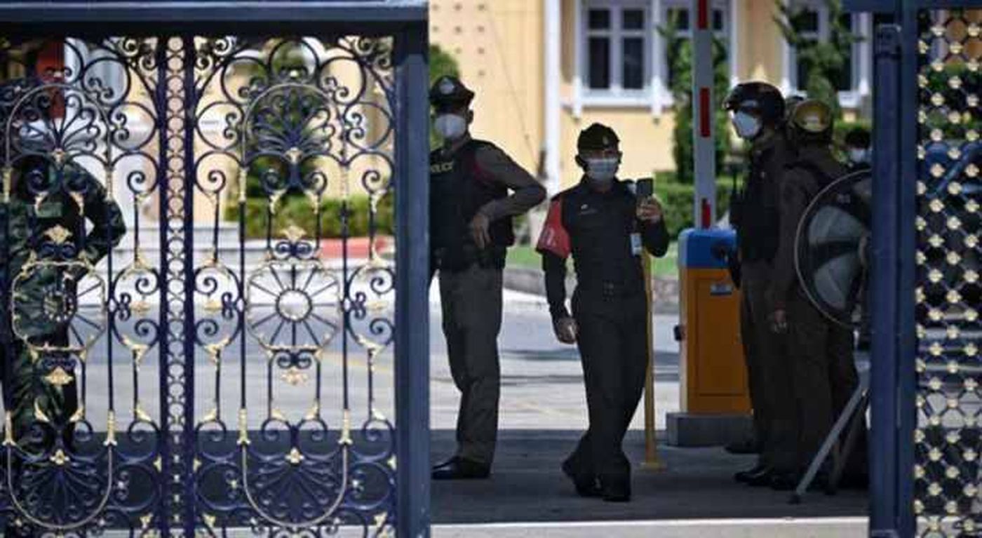 قتيل وجريحان في إطلاق نار على موقع عسكري في بانكوك