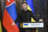 روسيا: نضمن سلامة زيلينسكي في حال زيارته موسكو