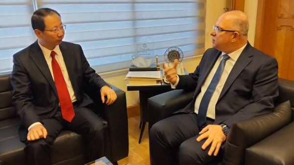 حيدر بحث مع سفير الصين بالمساعدات
التي يمكن أن تقدمها بلاده للبنان