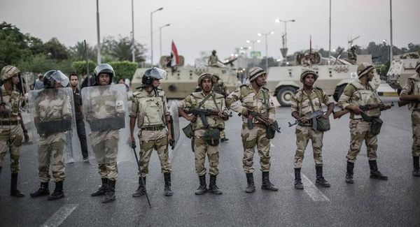 مقتل 3 ضباط وجندي مصري في انفجار عبوة ناسفة في مصر