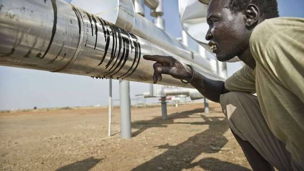 الخرطوم: بدء ضخ النفط من حقل متوقف جنوب السودان للمرة الأولى منذ 2013
