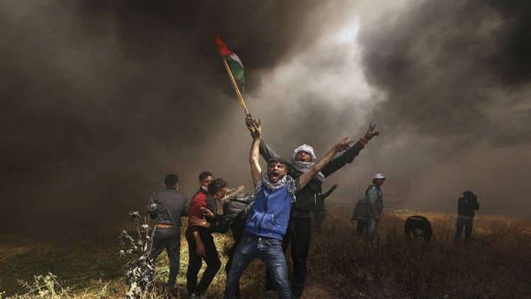 10 قتلى بينهم صحفي برصاص الجيش الإسرائيلي في "جمعة الكوتشوك"