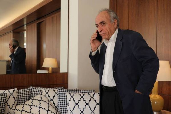 "نقل 5 ملايين يورو بحقائب السفر".. رجل ساركوزي اللبناني فضحه: القذافي موّله!