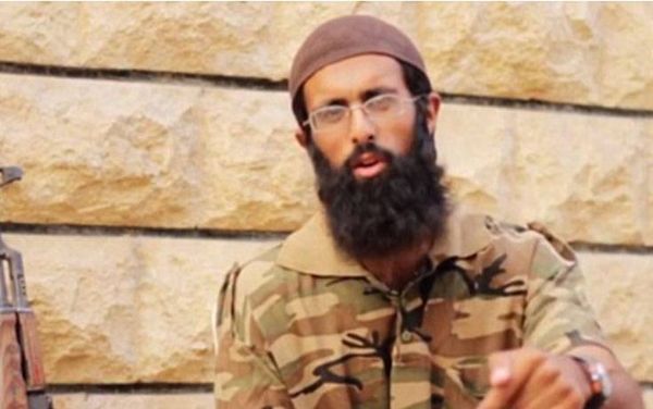 من مشجع متعصب لليفربول إلى مقاتل شرس بصفوف التنظيم...