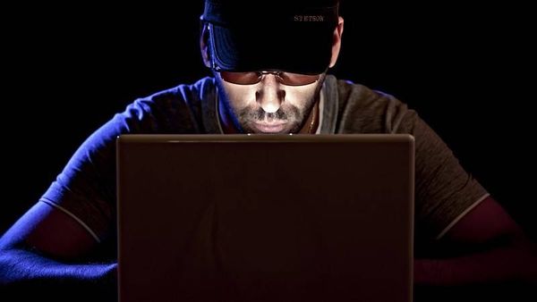 الهاكرز يهاجمون مؤسسات حكومية لعشرات الدول حول العالم