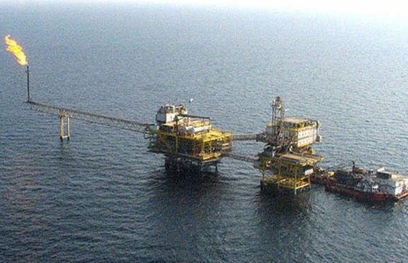 برنت يصعد فوق 107 دولارات للبرميل في التعاملات الاسيوية