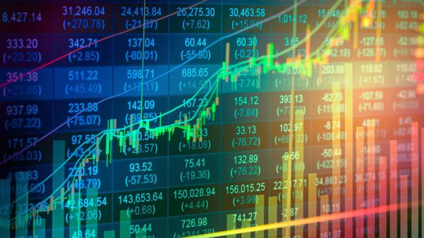 كيف أقفل "الدولار" مساء اليوم الاثنين؟