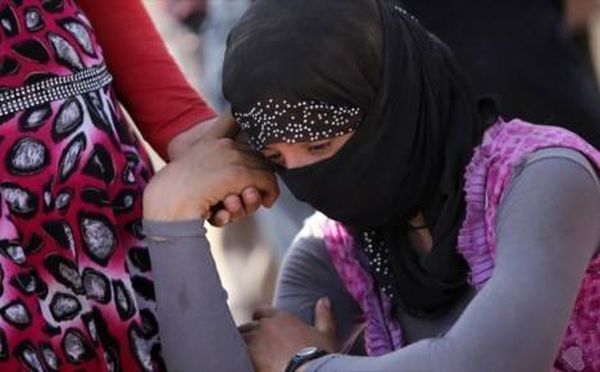 قادة "داعش" الأجانب يغادرون إلى بلادهم ومعهم "سبايا"