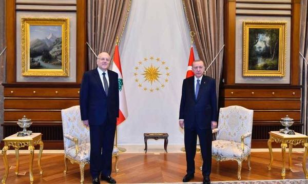 بحثا الوضع في المنطقة والعلاقات الثنائيّة بين البلدين
أردوغان: لاستمرار الهدنة في غزة كي يبقى لبنان آمناً
ميقاتي: نعوّل على مساعي الدول الصديقة لإحلال السلام