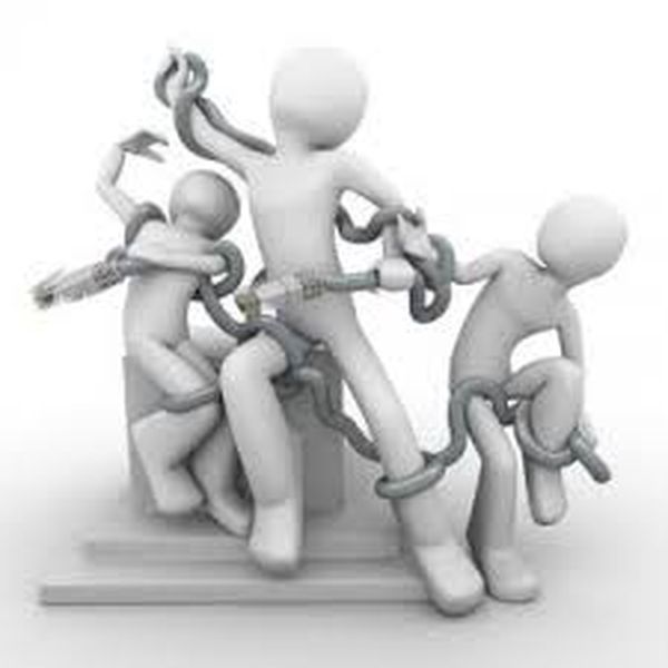 الحل يبدأبإصلاح أنفسنا