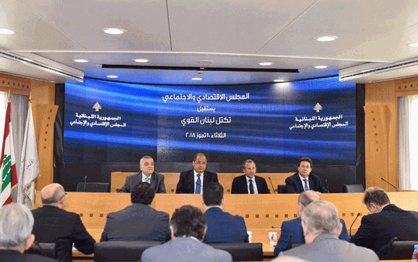 «تكتل لبنان القوّي» يزور المجلس الإقتصادي
باسيل : لم نأت برسالة دعم بل لنطالبه
بأن يكون من أدوات الضغط لمصلحة الإقتصاد