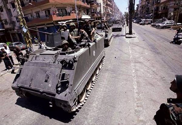 طرابلس في مأساة وتعزيزات للجيش ...
اللواء ابراهيم في الدوحة واللواء ريفي في ندوة صحافية ...
الابراهيمي يزور لبنان وقرار الإشتراك في جنيف صعب