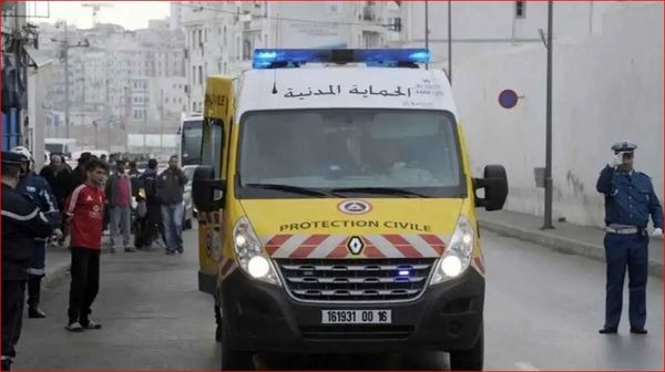 10 قتلى في اصطدام شاحنة بـ10 سيارات في الجزائر