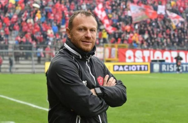 ليفورنو يعيّن روبيرتو بريدا مدربا له