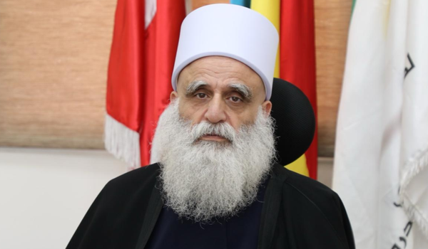 شيخ العقل: زيارة البابا رمزٌ للأمل
