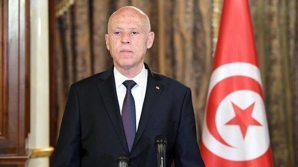 سعيد يأمر بطرد نائبة الأمين العام للإتحاد الأوروبي من تونس.. ما السبب؟